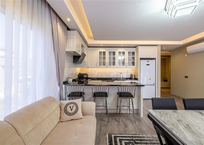 2+1 apartment 50 m from the sea in Kargicak district