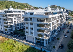 2+1 apartment 50 m from the sea in Kargicak district