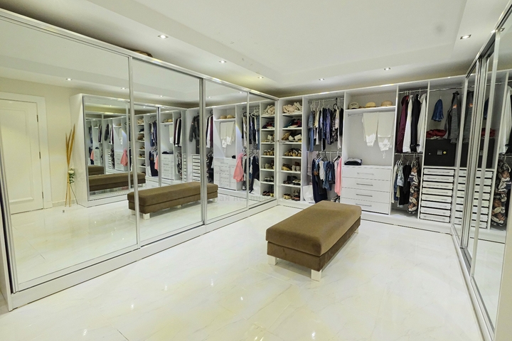 3+2 villa in the center of Alanya with a view of the Mediterranean Sea