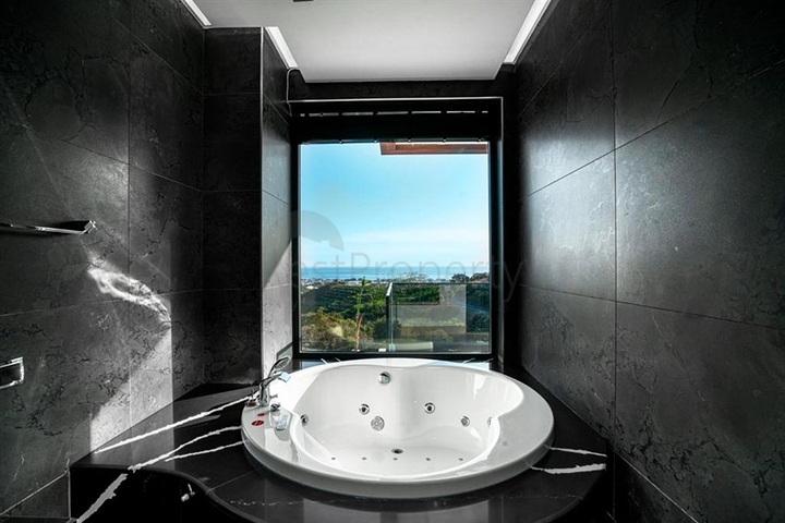 Luxury villa in Kargicak area