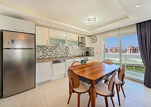 2+1 apartment in a complex with hotel infrastructure in Avsallar district