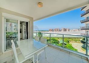 2+1 apartment in a complex with hotel infrastructure in Avsallar district