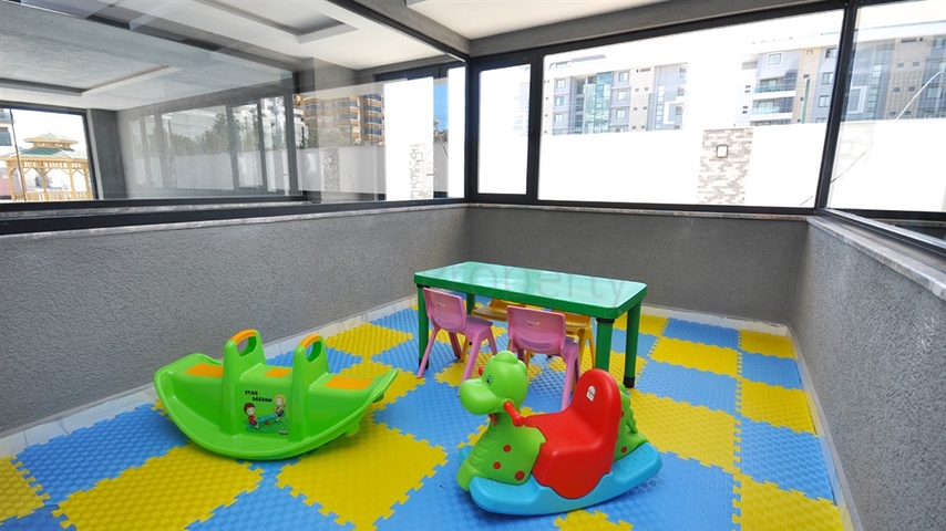 3+1 apartment within walking distance from the Mediterranean Sea