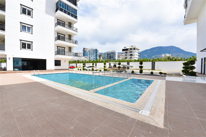 3+1 apartment within walking distance from the Mediterranean Sea