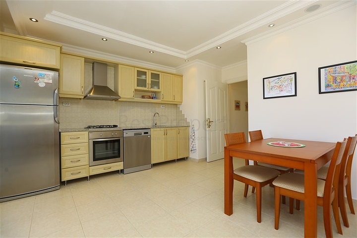 Spacious 2+1 apartment 500 m from Cleopatra beach 