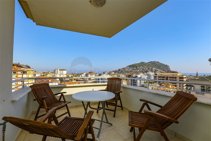 Spacious 2+1 apartment 500 m from Cleopatra beach 