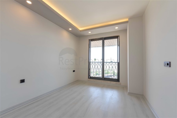 Three-bedroom penthouse in a new complex with sea view