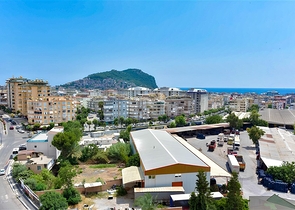 Three-bedroom penthouse in a new complex with sea view