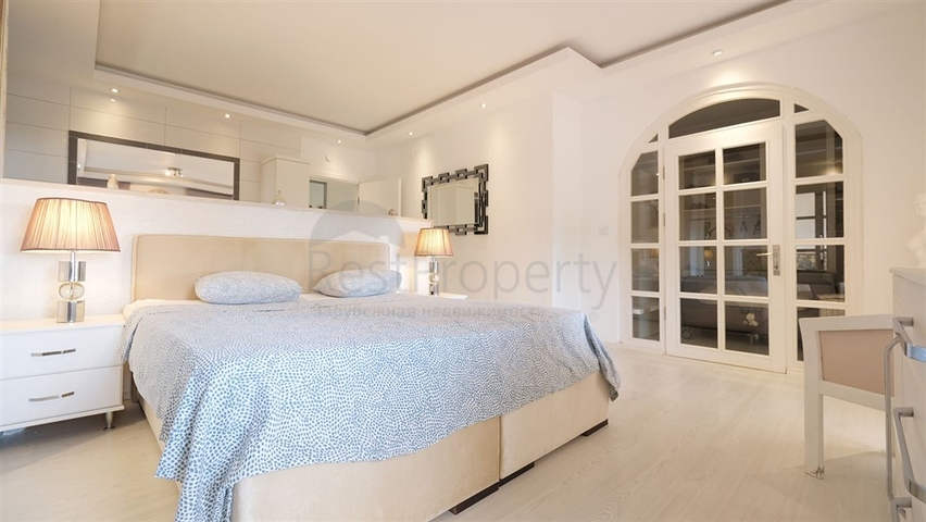 Private villa surrounded by nature in Kestel area