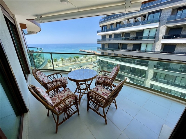 Luxury 3+1 Sea View Apartment in Alanya | 50 m to Beach
