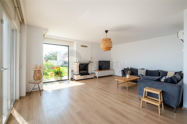 Ideal house by the sea: exclusive villa in the popular Oba area