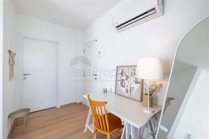 Ideal house by the sea: exclusive villa in the popular Oba area