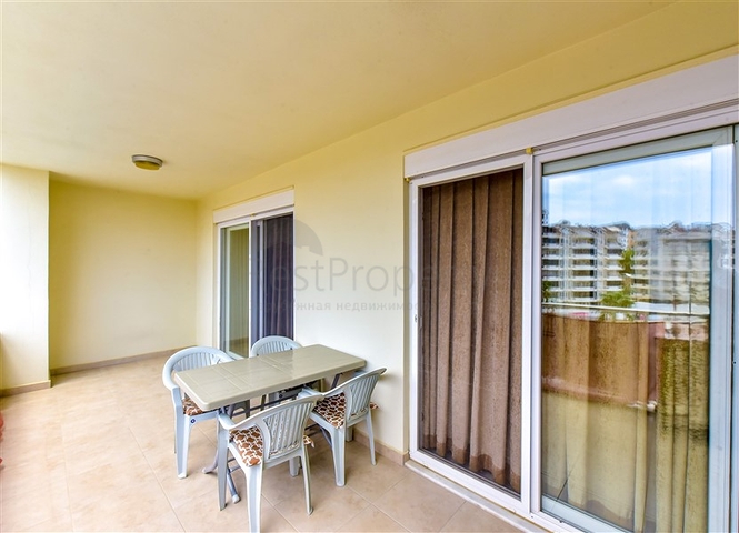 1+1 apartment in a modern complex in Avsallar