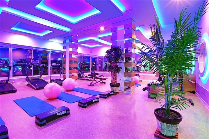 1+1 apartment in a modern complex in Avsallar