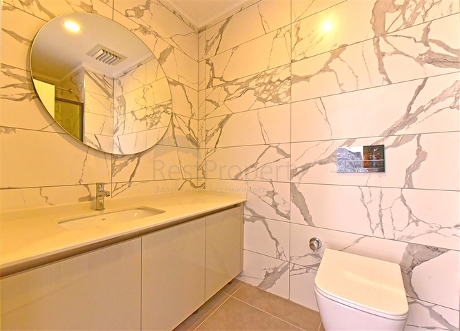 Sea and Castle view - investor deal - 1 bedroom apt - in Oba / Alanya 