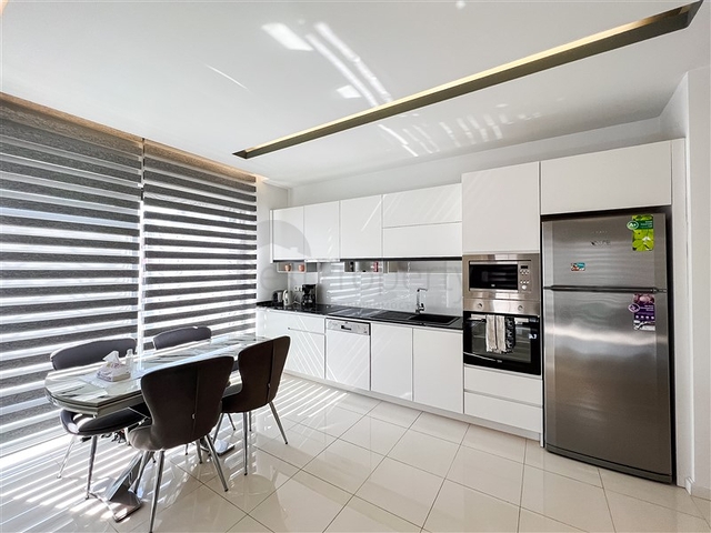 2+1 apartment in Oba area, 100 meters from the sea