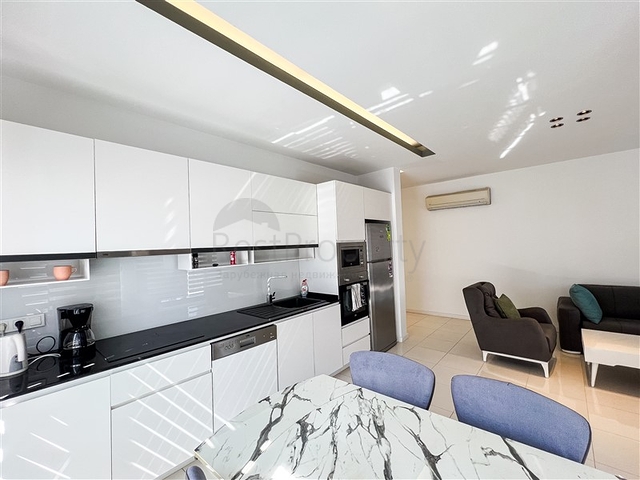 2+1 apartment in Oba area, 100 meters from the sea