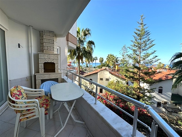 2+1 on the first line in Mahmutlar