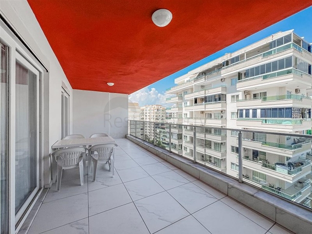 Large 1+1 apt - furnished - prime location - In Mahmutlar / Alanya 