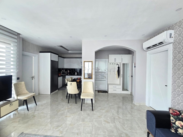 Two-bedroom apartment 700 m from Cleopatra beach
