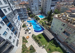 Two-bedroom apartment 700 m from Cleopatra beach