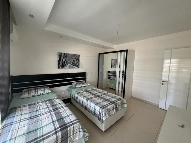 Duplex 4+1 in a modern complex in Kestel district