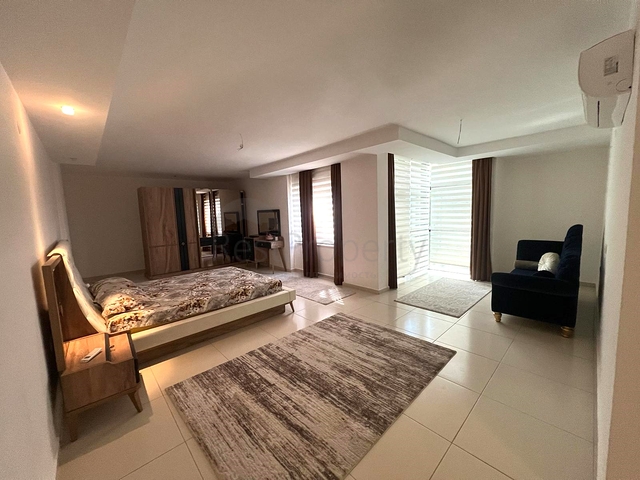 Duplex 4+1 in a modern complex in Kestel district