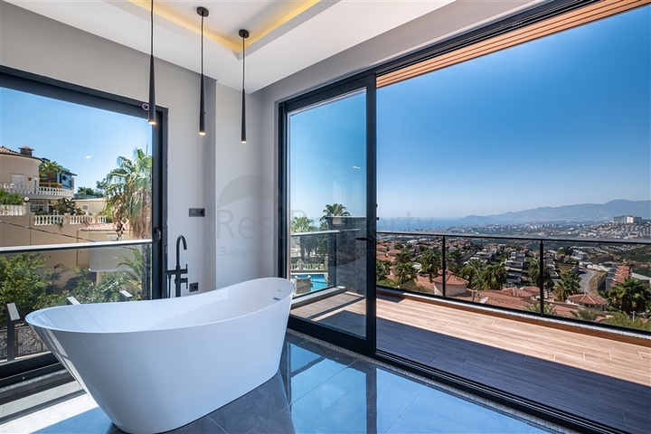 Luxury villa with spectacular sea views in Kargicak