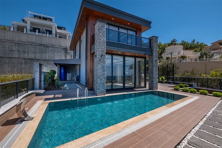 Luxury villa with spectacular sea views in Kargicak