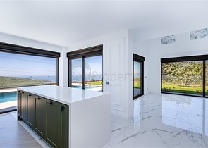 Spacious villa in Kargicak with amazing sea views