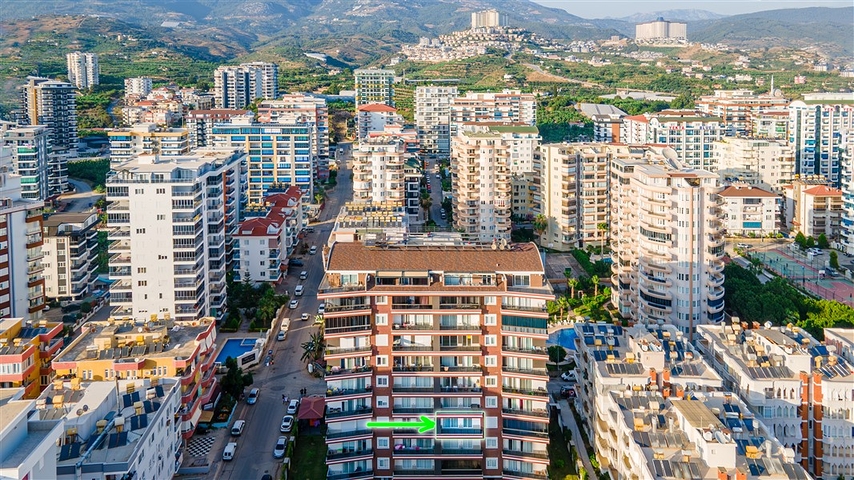 One-bedroom apartment 500 meters from the sea