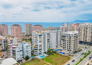 2+1 apartment in Mahmutlar district