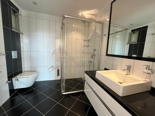 Two-bedroom bright apartment in the Oba area