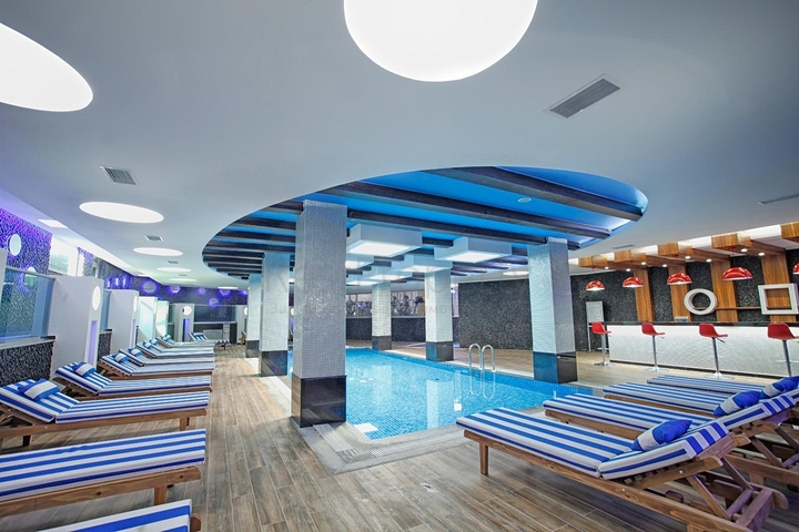 Two-bedroom bright apartment in the Oba area