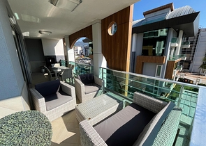 Two-bedroom bright apartment in the Oba area