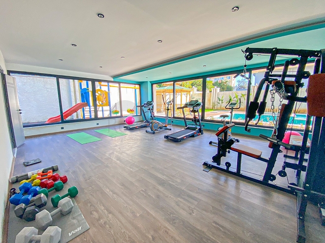 Modern apartments in a prestigious area of Oba