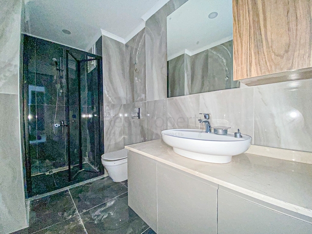 Modern apartments in a prestigious area of Oba