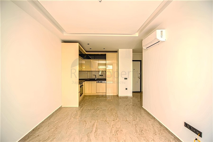 One-bedroom apartment 300 m from the sea