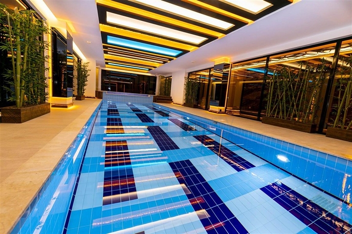 Luxury 3+2 penthouse in the popular area of Mahmutlar