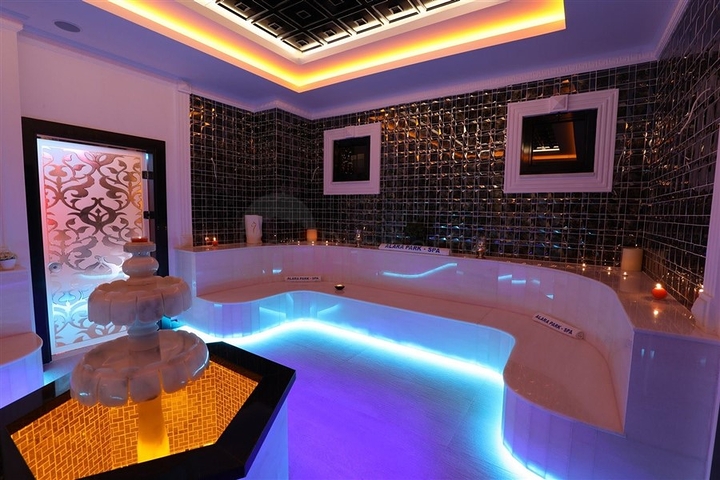 Luxury 3+2 penthouse in the popular area of Mahmutlar