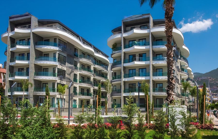 1+1 Apartment for Long-Term Rent in Alanya Center | Near Sea