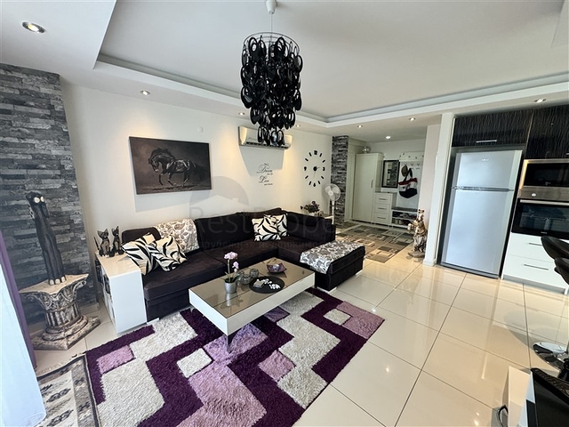 Spacious 2+1 apartment in the central area of Alanya