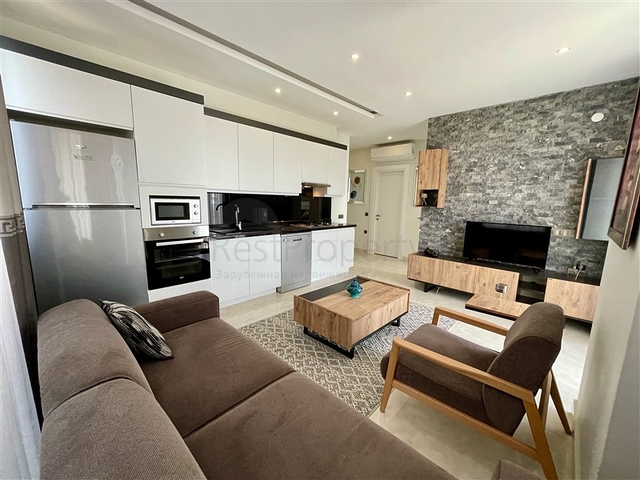 Two-bedroom apartment 20 m from the sea