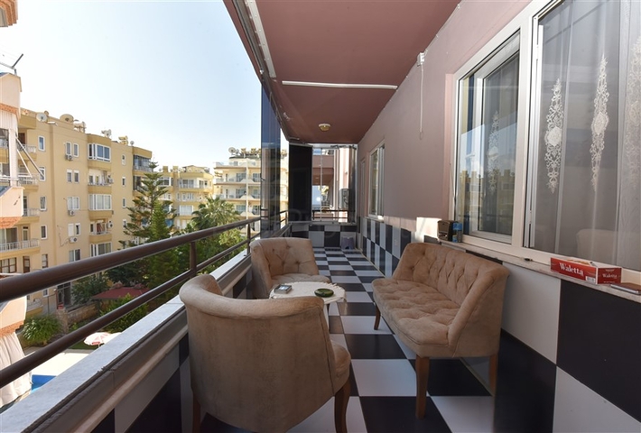2+1 Sea View Apartment Just 50 m from the Mediterranean Sea in Mahmutlar