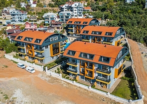 2+1 Garden Duplex in Residential Complex in Central Alanya