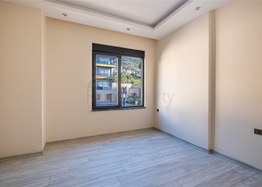 2+1 Garden Duplex in Residential Complex in Central Alanya