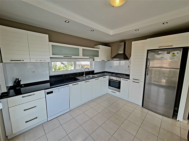 Cozy 3+1 furnished penthouse in the Oba area