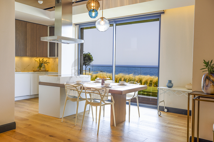 Residences and villas with sea views in the Gyumyushlyuk area