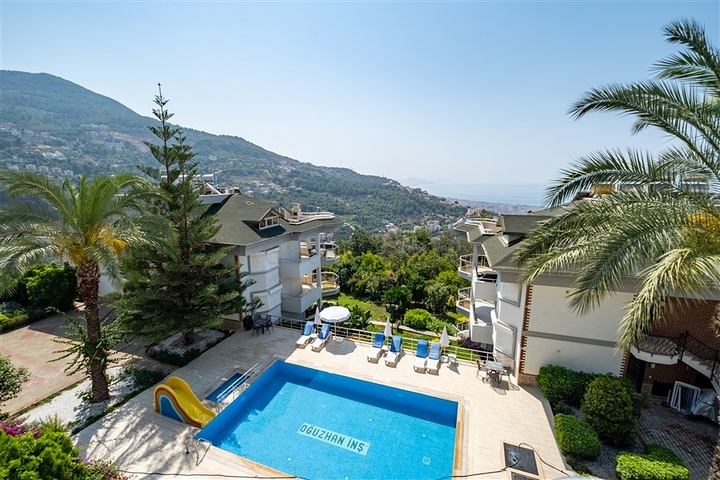 3+1 penthouse in the center of Alanya