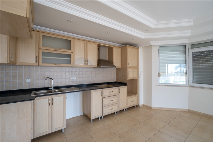 3+1 penthouse in the center of Alanya